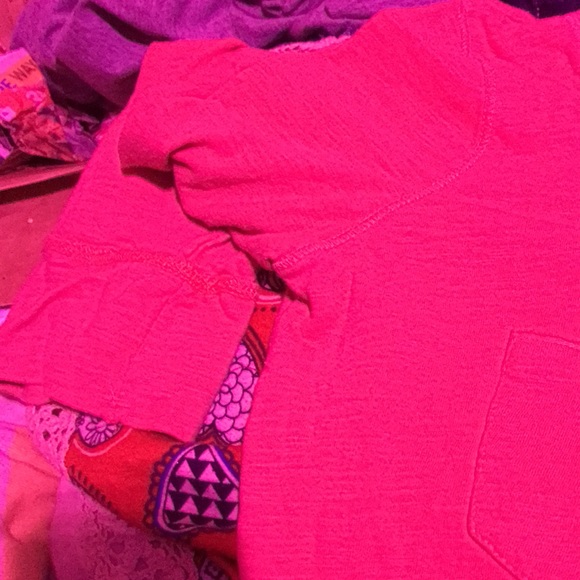 Hollister - Picture 2 of 4